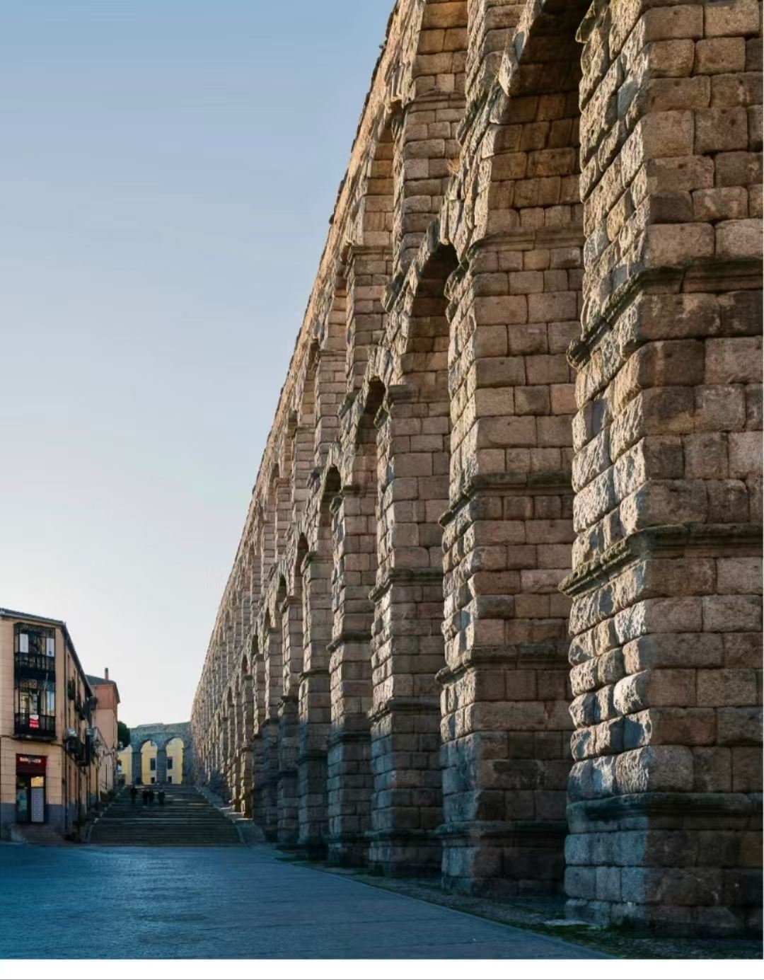 Madrid Surrounding Tour—Segovia + Toledo/Chinese Private Charter with Hotel Transfer