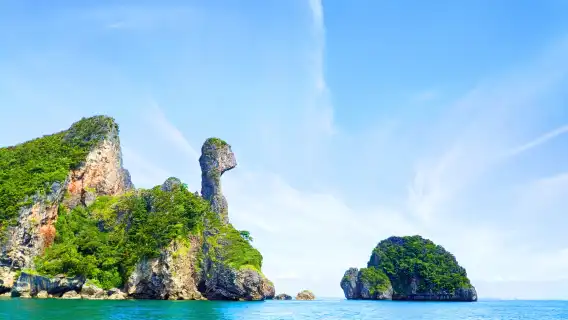 วันเดย์ ทัวร์ 4 เกาะทะเลแหวก เรือลัคชูรี่วินเทจ
