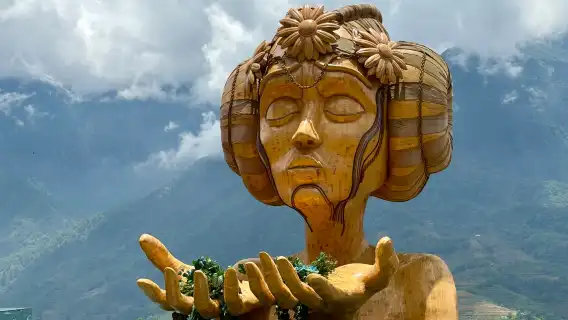 サパ チャーターカー | カットカット村、モアナ、そして素晴らしい山の景色を堪能する日帰りツアー（8時間）