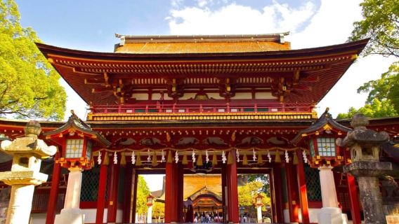 Fukuoka: Private Walking Tour with Local Guide