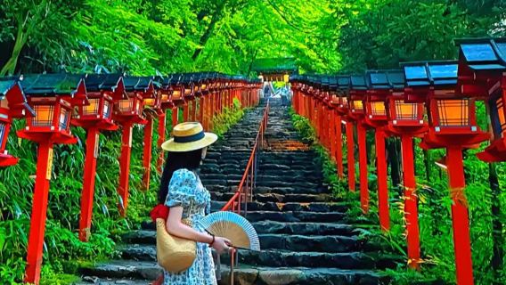 Kyoto Kifune Shrine + Arashiyama + Sanzen-in 9-person premium small group tour, including train ride experience