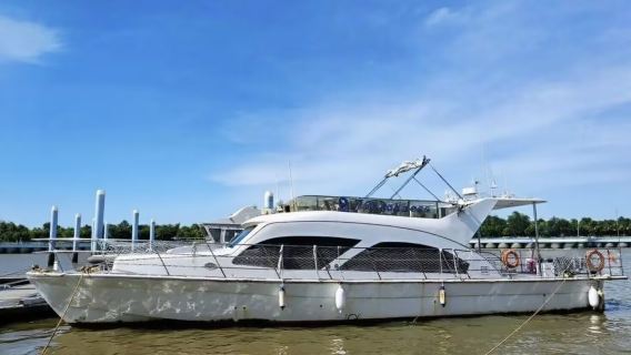 【湛江遊艇包船出海】湛江女神號遊艇包船出海+KTV+海釣