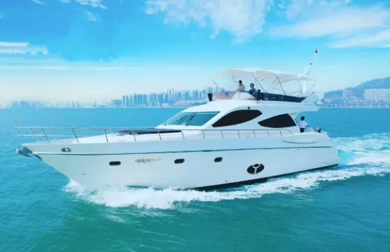 【惠州遊艇生日求婚出海套餐】惠州72英尺遊艇包船出海+生日求婚佈置套餐~遊艇海釣泳池滑梯等水上項目暢玩