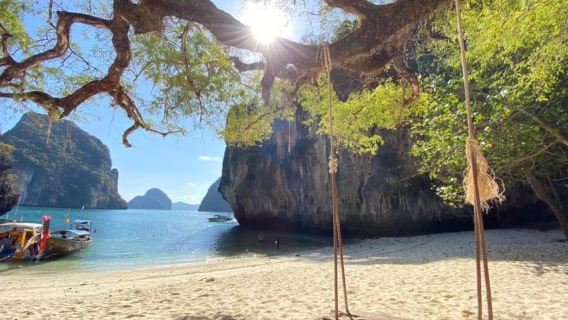Krabi: Hong Islands Early Bird Tour with Breakfast