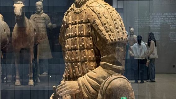 秦始皇【兵馬俑】+秦始皇帝陵博物院-麗山園+西安千古情*贈兵馬俑拼團人員導覽