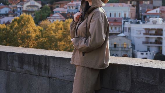 グルジア オズルゲティ Tripメモリー【運転手兼ガイド兼カメラマン、撮影予約、同行撮影、ドローン撮影、プロモーションビデオ、短編映画、翻訳、現地ガイド、貸切チャーター】