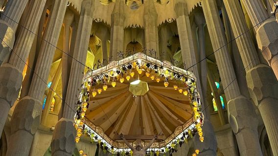 ซากราดา ฟามิเลีย: ทัวร์พร้อมไกด์ในช่วงเวลาทองคำ