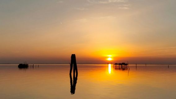 Chioggia: Guided Venetian Lagoon Sunset Boat Tour