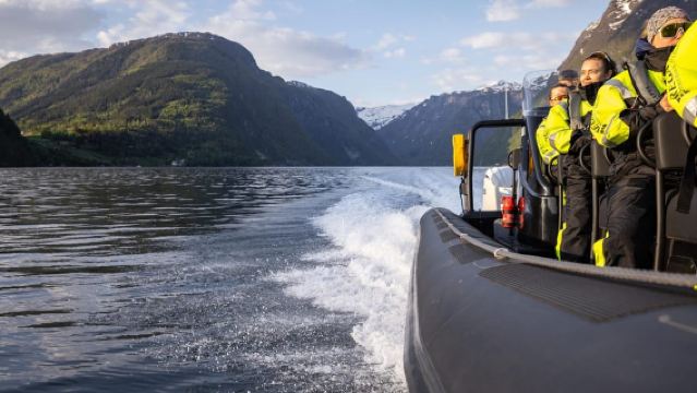 Ulvik adventure: Exploring Hardangerfjord's Osafjord by RIB