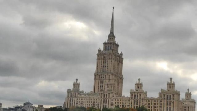 Moscow Bolshoi Theatre + Red Square + Triumphal Arch 1-day tour / adjustable itinerary - customizable