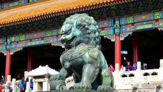 Eintägige Tour durch das Palastmuseum Peking, den Beihai-Park und den Jingshan-Park in Peking.