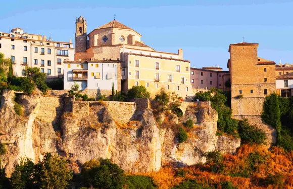 西班牙馬德里昆卡古城+欽瓊一日遊