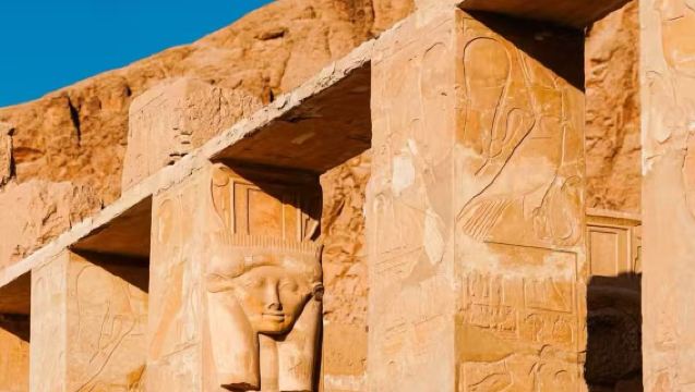 盧克索：帝王谷+哈特謝普蘇特女王神廟+曼儂巨像一日遊【包車】