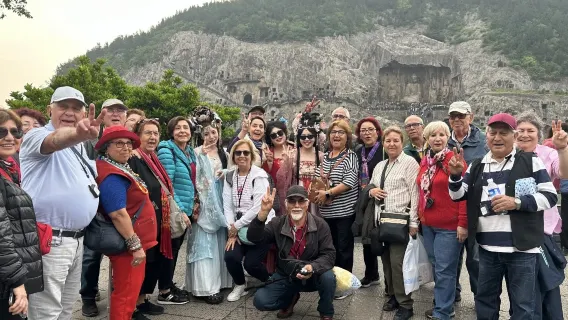 Songshan Shaolin Scenic+Longmen Grottoes1-day Tour
