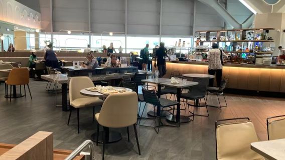 خدمات صالة VIP في مطار فيوميتشينو روما (مقدمة من Plaza Premium Lounge)