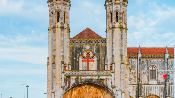 Portugal Lisbon - Alfama - Avenida da Liberdade - Parque das Nações - Praça do Comércio - Perjalanan Eksklusif