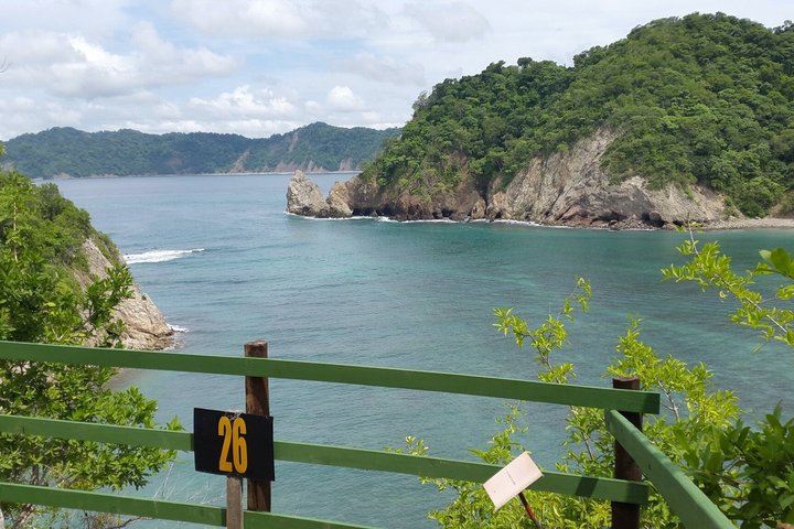 全包式雙體船 Tortuga Island 日遊