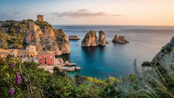 Portici Audio Tour: Palaces, Pompeii Echoes, and Garden Paths