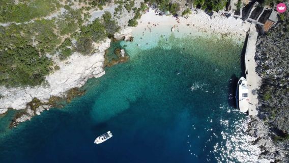 Opatija: Blue lagoons Island Cres with Lunch and Drinks