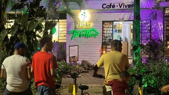 Medellin Private Nighttime City Sightseeing Tour by E-Bike + Gourmet Dinner