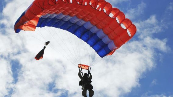 From Riga: 4,000m Tandem Skydive & Private Transfer