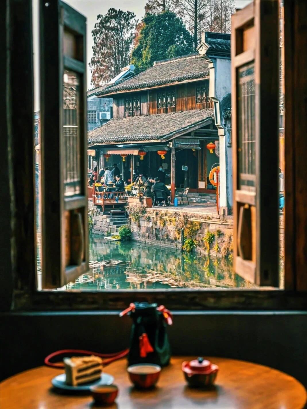 Huzhou - Xinshi Ancient Town 1-day tour with customizable attractions | Private charter self-guided tour | Multilingual guide