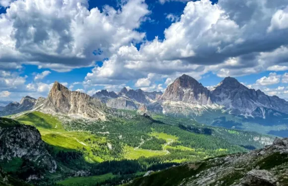 意大利多洛米蒂一日遊【威尼斯來回+8人精品/大巴團可選】