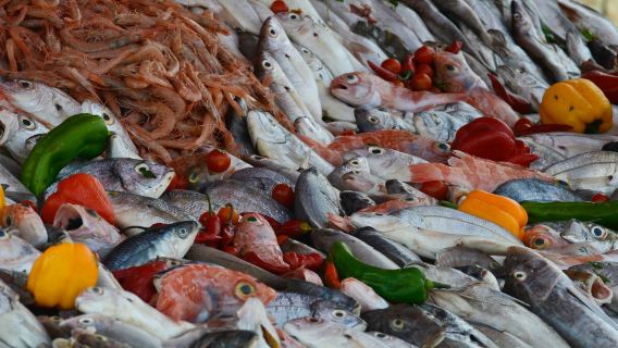 Market Tour & Cataplana Cooking Class