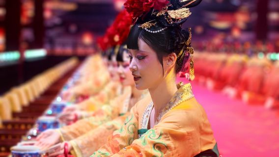 "Imperial Feast Beijing: An Immersive Dining Spectacle"