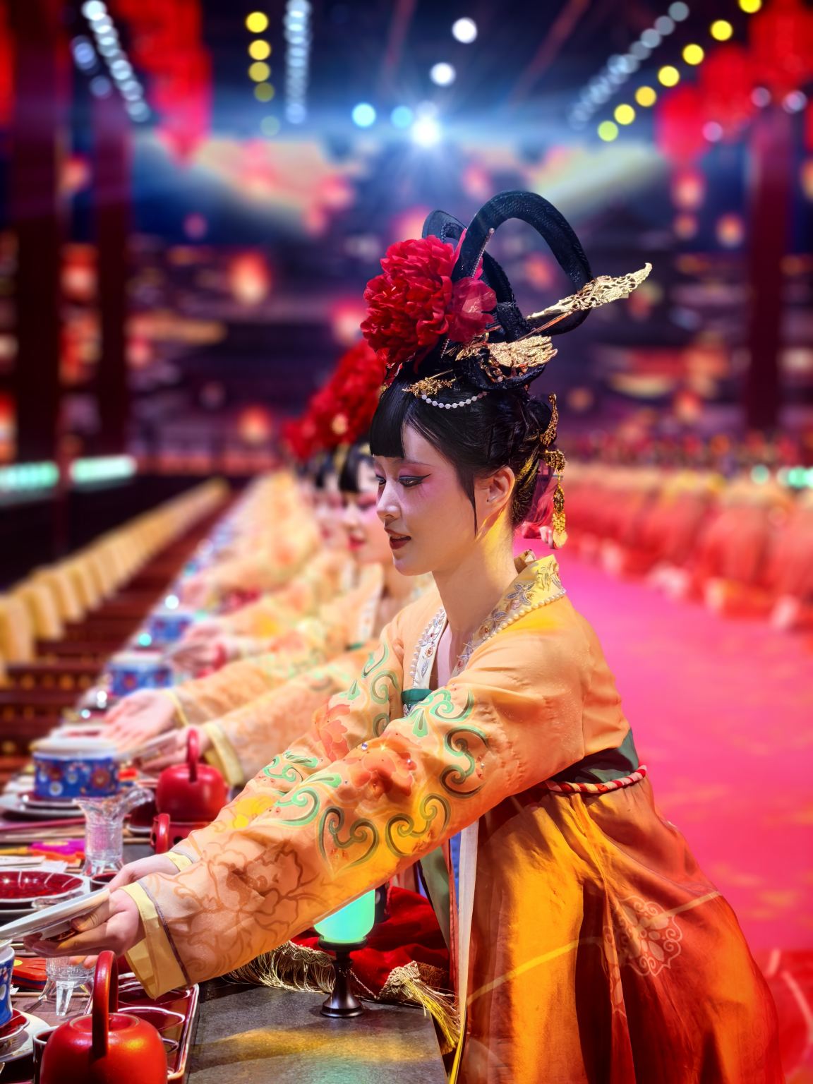 "Banchetto Imperiale a Pechino: uno spettacolo culinario immersivo"