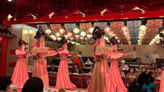 西安：長安十二時辰•樂宴盛唐｜沉浸式體驗大唐盛世宮廷宴 【觀盛唐+品文化+食佳餚+賞演藝+贈漢服換裝】C