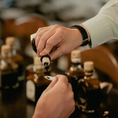 Modena: Guided Tour + Balsamic Vinegar Tasting