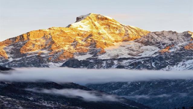 1-day Tour to Maya Snow Mountain + Wushao Mountain Range Viewing Platform + Shui Ju Danxia (Premium Small Group/Photography Experience)