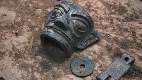 Chengdu Dujiangyan + Sanxingdui day tour (Millennium-old water conservancy project)|Ancient Shu civilization|Cultural Treasure