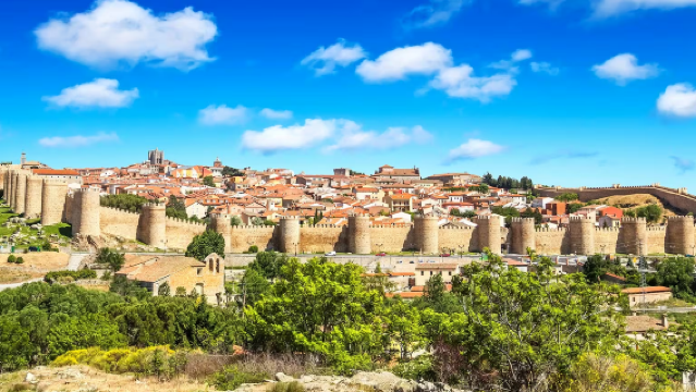 Vieille ville d'Ávila + Cathédrale d'Ávila + Couvent de Sainte-Thérèse + Monastère de Saint-Thomas