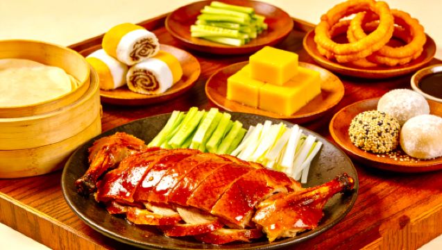 เป็ดปักกิ่ง หม้อไฟ และอื่นๆ: สำรวจอาหารอร่อยที่สุดในตรอกซอกซอยปักกิ่ง