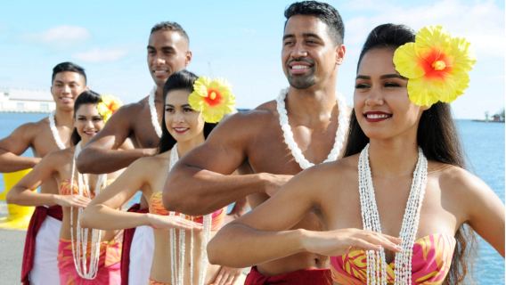 Honolulu Yıldızı (Star Of Honolulu) Günbatımı Akşam Yemeği ve Gösteri Tekne Turu