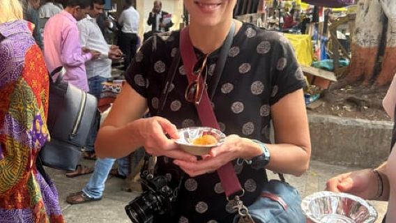 Safe Food Tour in Mumbai for 2 hours