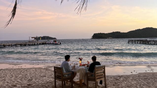 Phu Quoc Sonnenuntergang BBQ-Abendessen + Schnorcheln + Nachmittagsabfahrt + Hoteltransfer + Speedboot-Ausflug