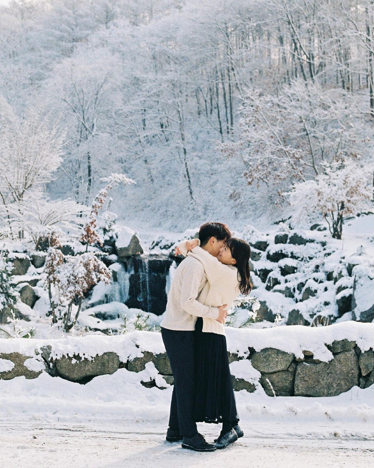 Wuxi Travel Photography[Wedding photo micro-movie aerial photography/wedding follow-up photography/makeup and clothing/charter tour guide customization]