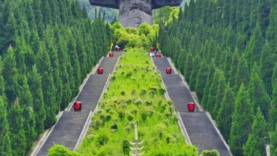 Hubei Shennongjia – “Misteri Manusia Liar”, “Obat Herbal Shennong” + pemandu wisata Profesional / tur pribadi