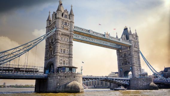 英國倫敦·週傑倫同款白崖·訂製包車【當地普通話司導】