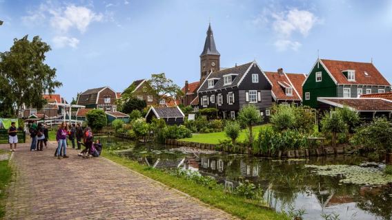 Marken, Volendam and Edam: Private Full-Day Tour