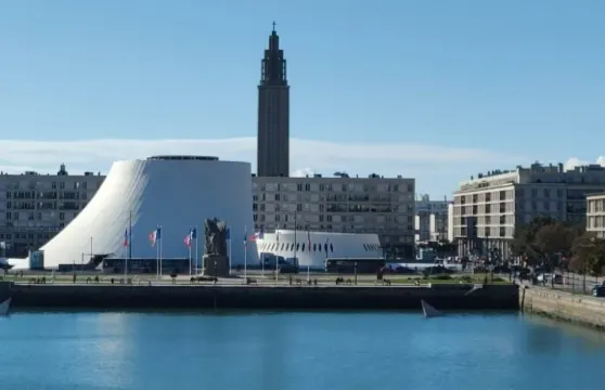 諾曼第登陸:象鼻山+勒阿弗爾老城【12小時包車一日遊】