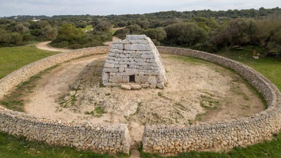Menorca: Naveta des Tudons Burial Monument Ticket Entrance