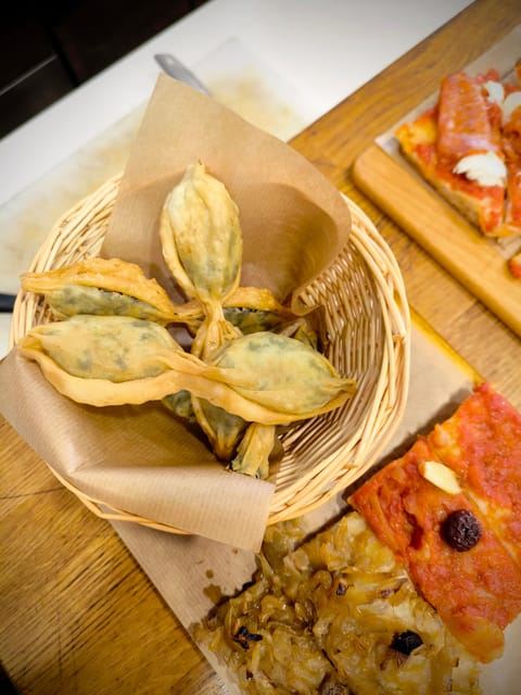 ทัวร์ชิมอาหารสุดพิเศษในเมืองเมนตง - 3 ชั่วโมง - กลุ่มเล็ก