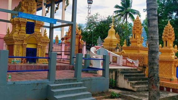 Shared tour through Battambang/Local area and landmarks