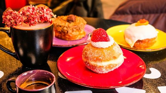 Delicious Donuts in Union Square: New York's Sweetest City Tour