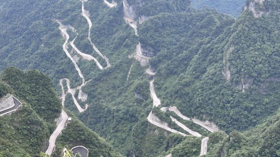 tour 1 ngày thuê xe riêng Trương Gia Giới Thiên Môn Sơn + Lầu 72 Kỳ Quan có dịch vụ tiếng Anh