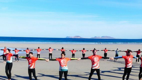Famara Beach: Surfing Lesson